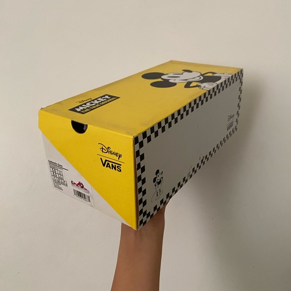 NEW- Vans x Disney Authentic Gore Minnie’s Bow - Picture 7 of 7